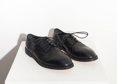 Image of Stiro Oxford in Black